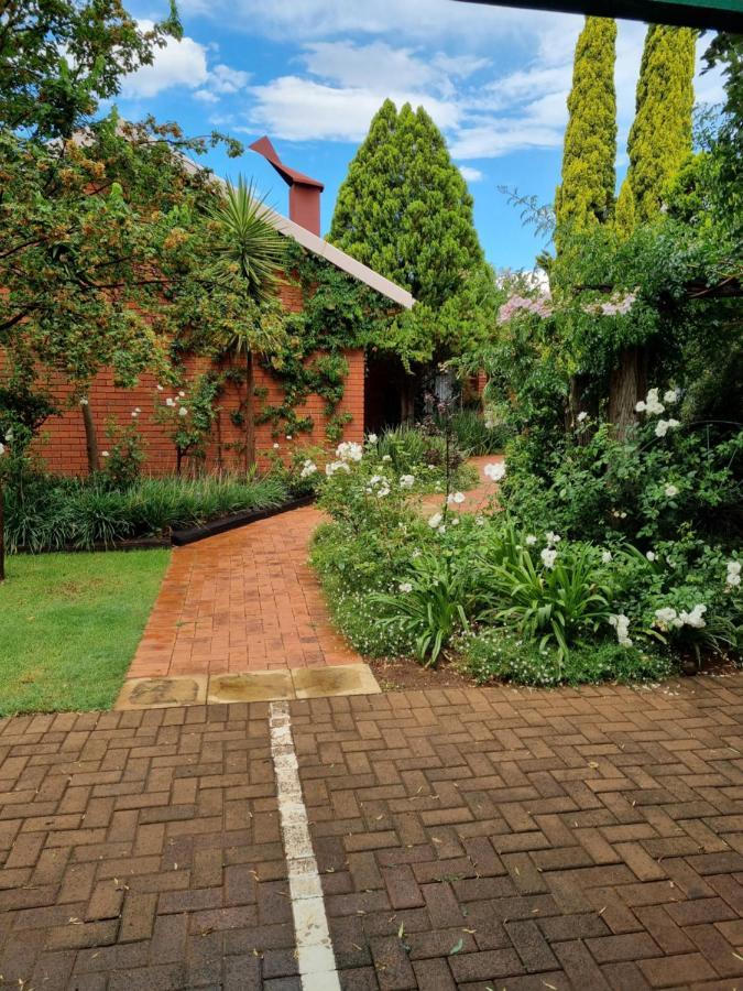 Camelia Guest House Bloemfontein Kültér fotó