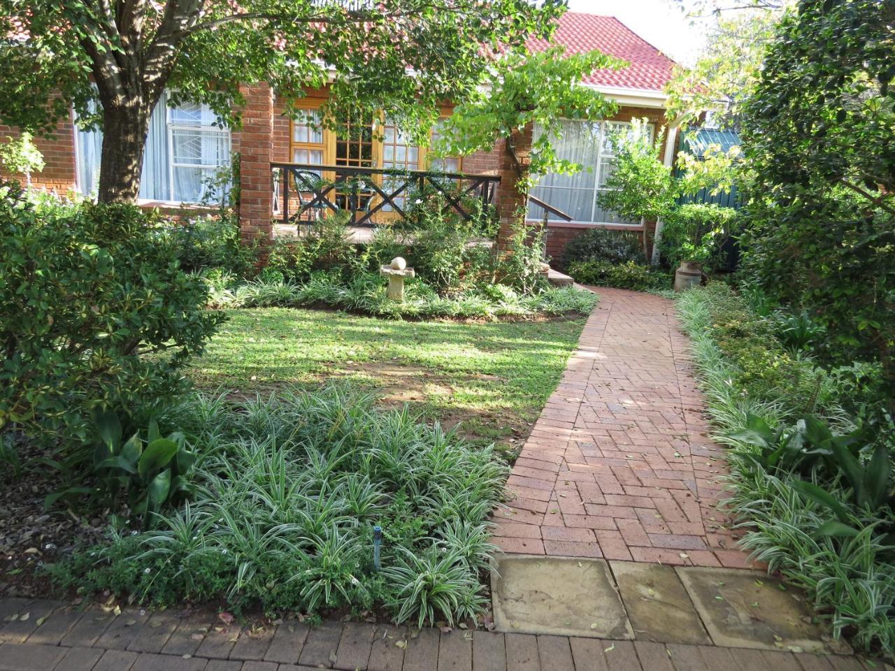 Camelia Guest House Bloemfontein Kültér fotó